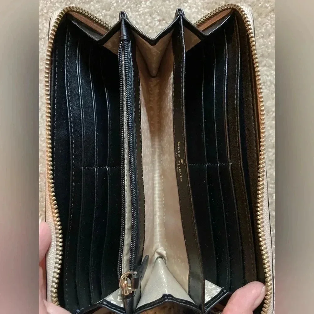 Like New Kate Spade Bay Street Pebbled Leather Zip Around Wallet
